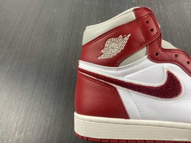 HYPE (W) OG Jordan Chenille 1 DJ4891-061 Newstalgia High 0818